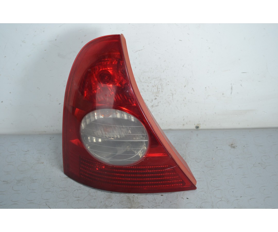 Fanale Stop Posteriore SX Renault Clio II dal 1998 al 2012 Cod 8200284685  1643209390276