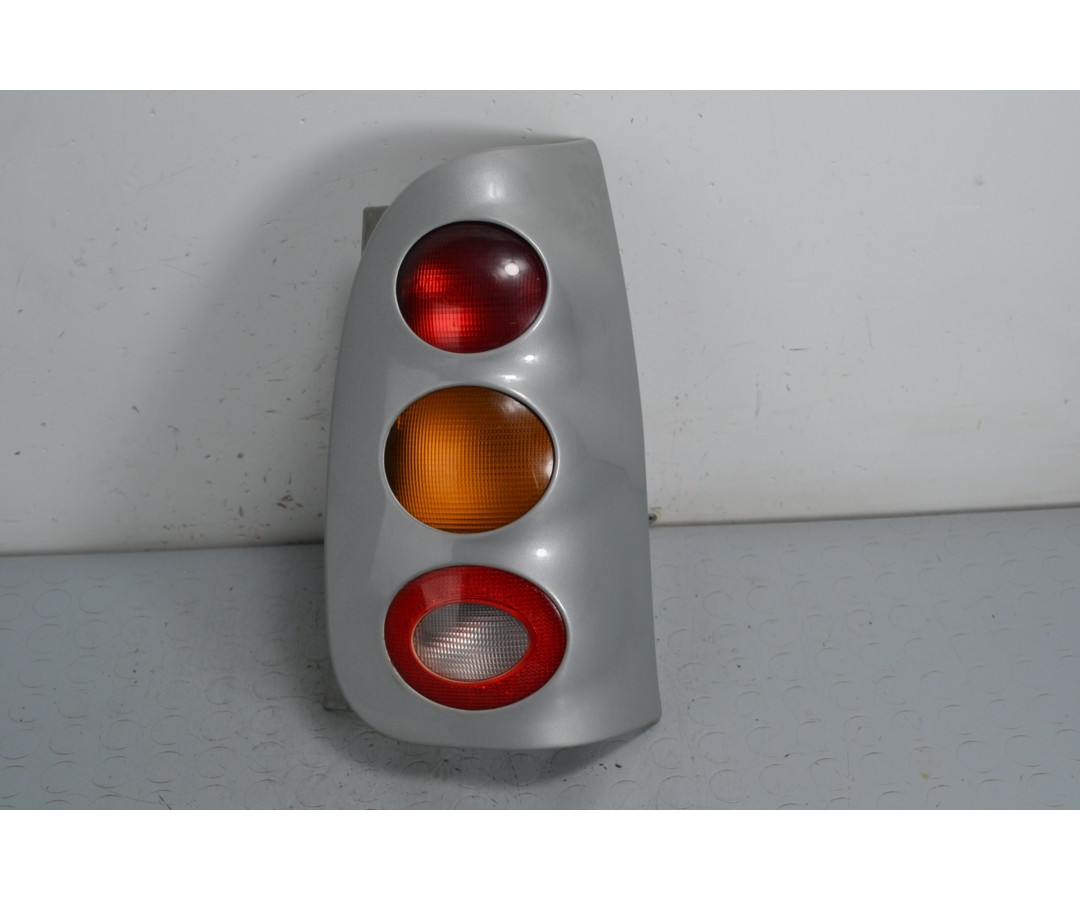 Fanale Stop Posteriore DX Smart ForTwo W450 dal 1998 al 2007 Cod Q0012861V001000000  1643379328444