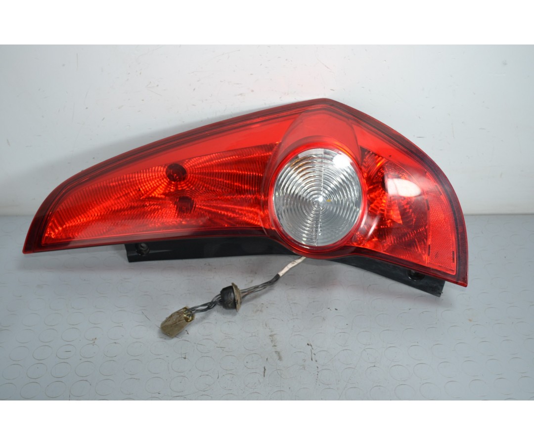 Fanale stop posteriore DX Opel Agila B Dal 2008 al 2015 Cod 93193680  1643903225393