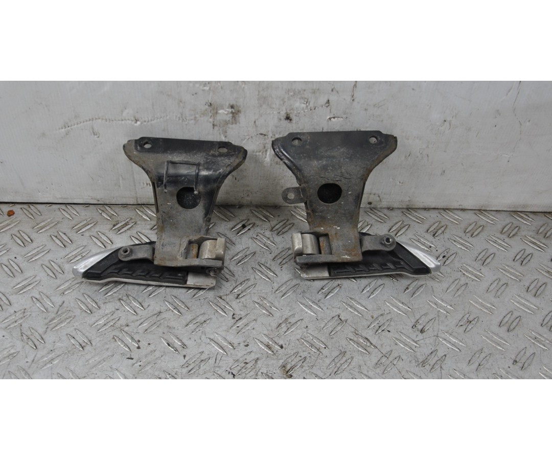 Coppia Pedane Poggiapiedi passeggero Honda Sh 125 / 150 ie dal 2013 al 2017  1644939339092