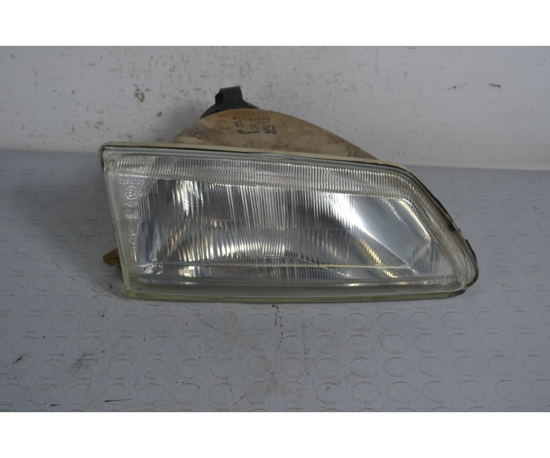 Faro Anteriore DX Peugeot 106 dal 1991 al 2004 Cod 6205C2  1647528931325