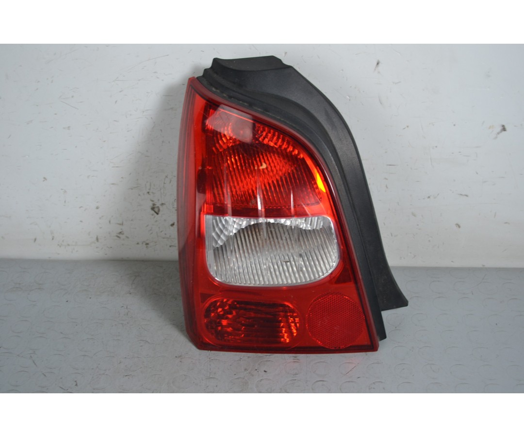 Fanale Stop Posteriore SX Renault Twingo II dal 2007 al 2014 Cod 8200387888  1652345619035