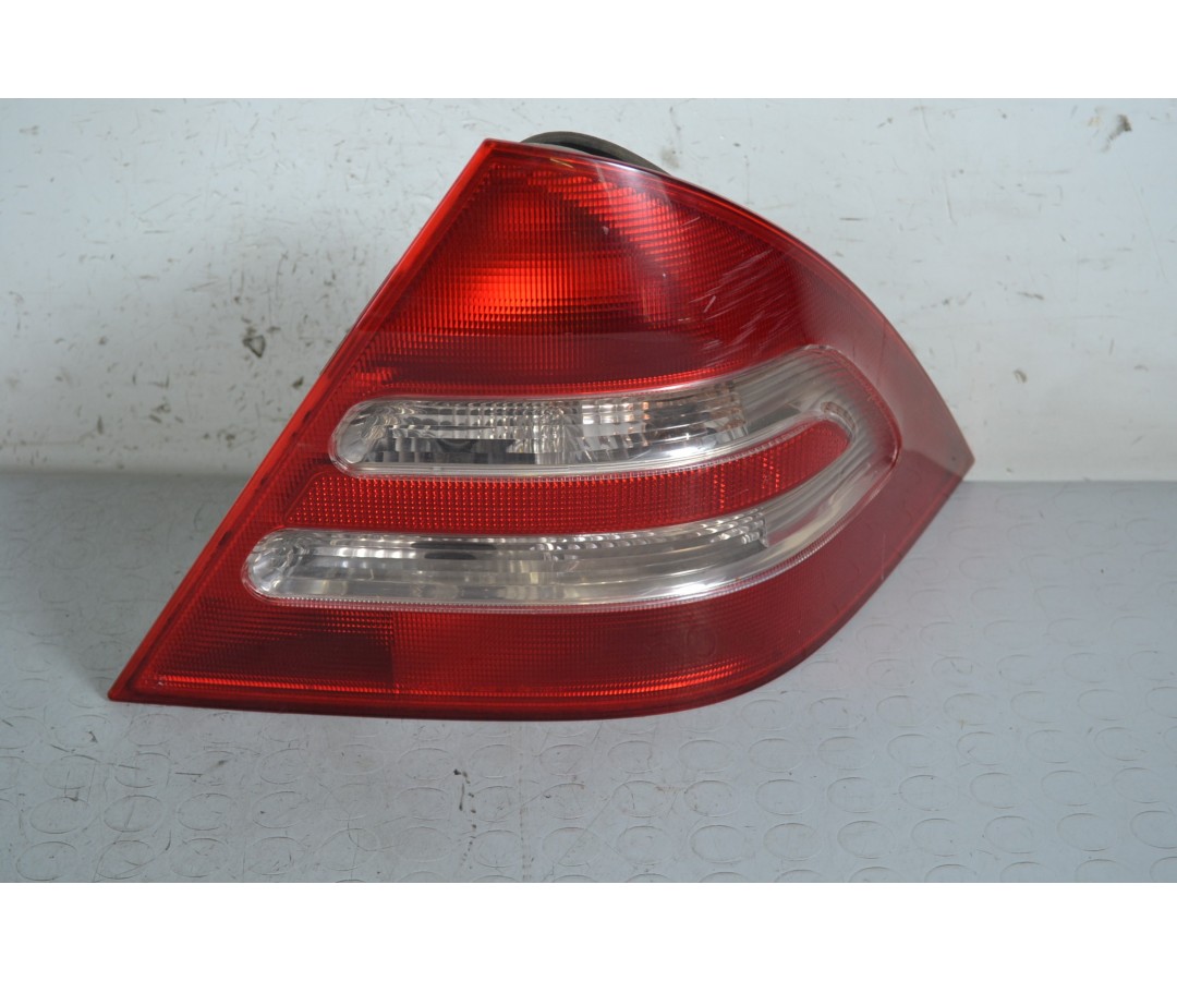 Fanale Stop Posteriore DX Mercedes Classe C W203 dal 2000 al 2007 Cod A2038200264  1652772756280